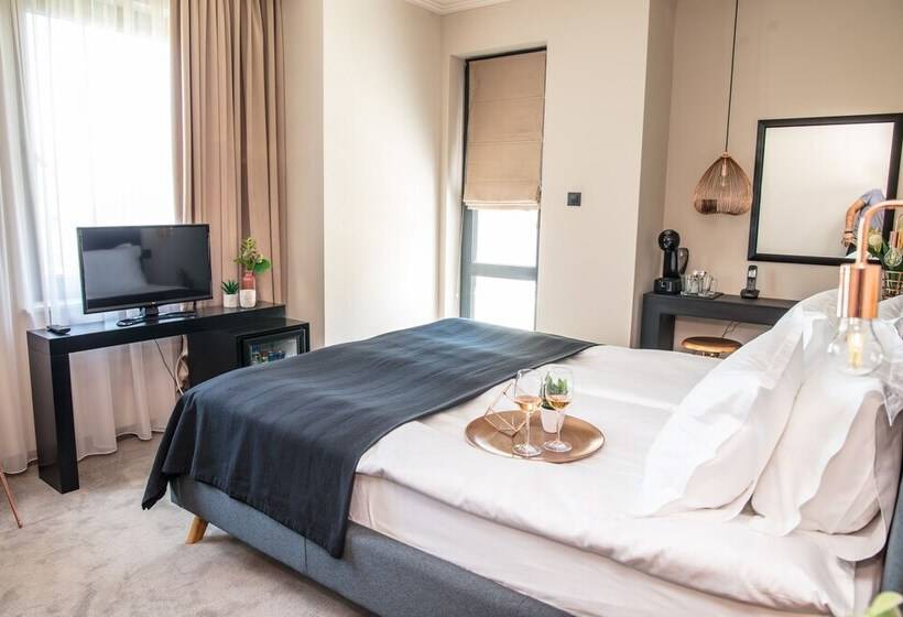 호텔 Reverence Boutique