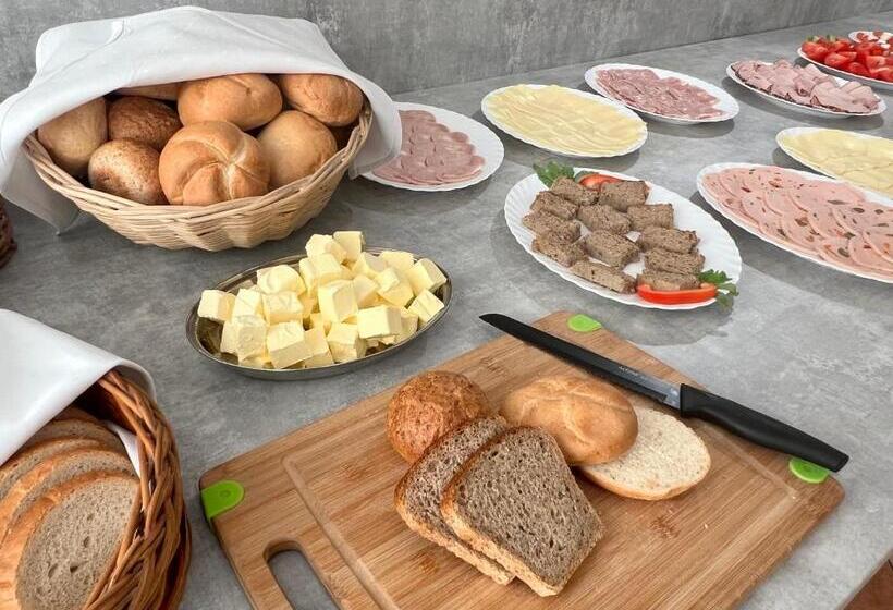 בית מלון כפרי Rok