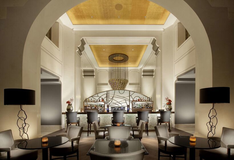 Royal Savoy Hotel & Spa