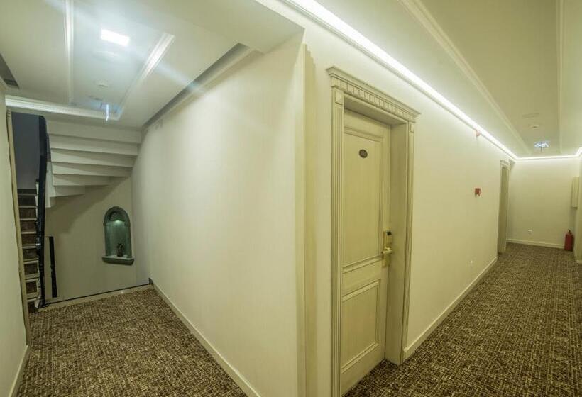 Sarnic Hotel & Sarnic Premier