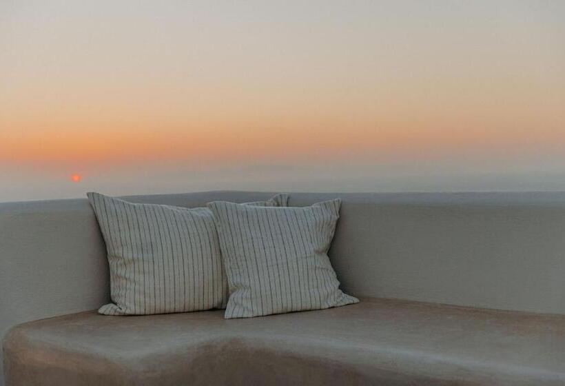 هتل Spitia Santorini Villa Collection