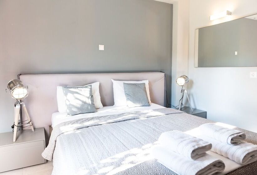 בית מלון כפרי Stamos