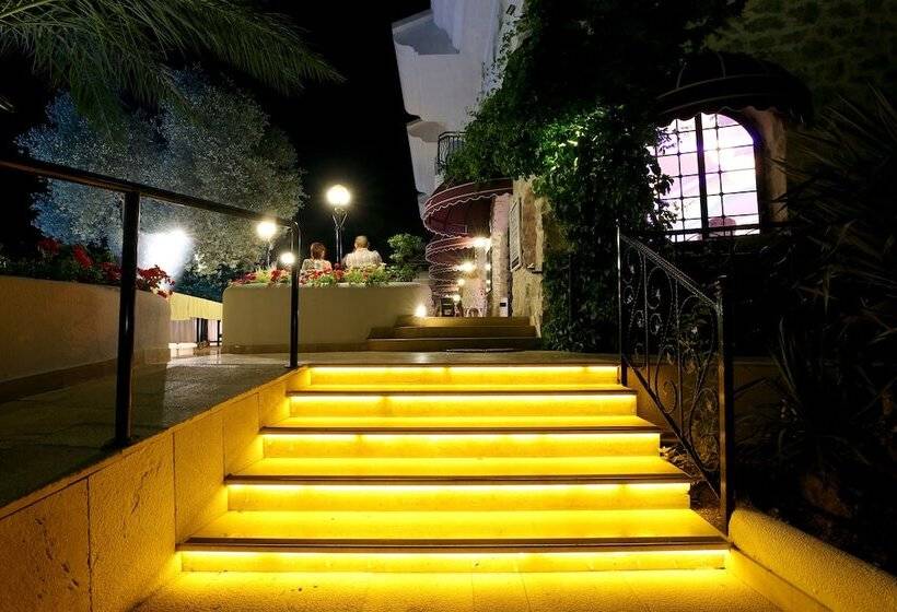 The Pinehill Hotel & Suites