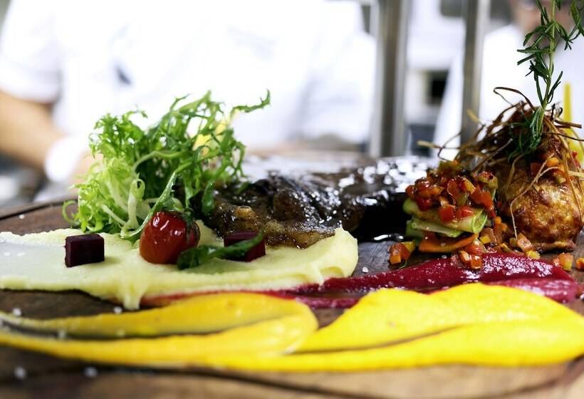 The Pinehill Hotel & Suites