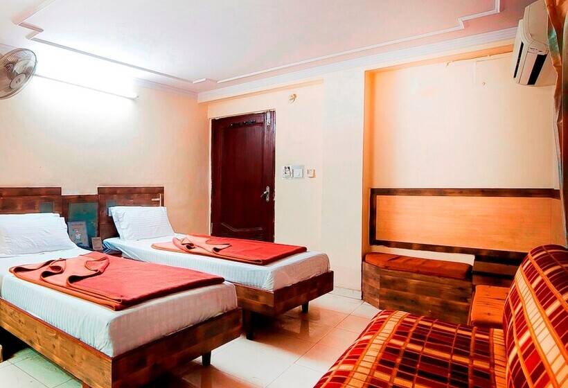 فندق The Tourist 1 Min From New Delhi Railway Station