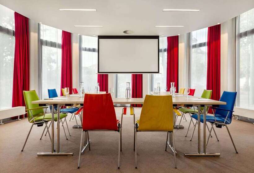 ホテル Vienna House Easy By Wyndham  München