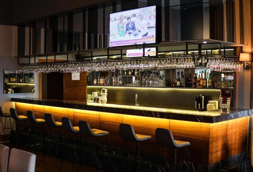 בית מלון כפרי Yayoba