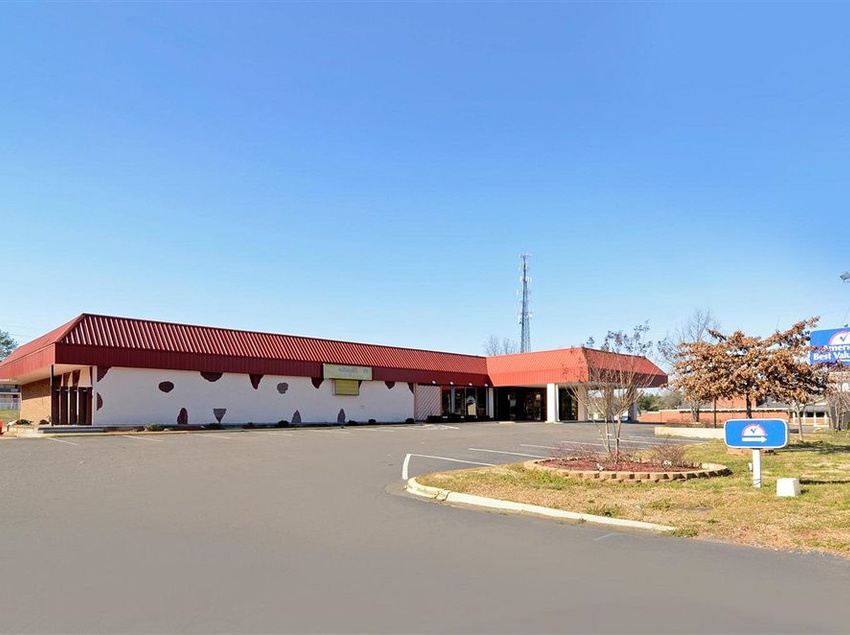 汽车旅馆  The Sanford Inn