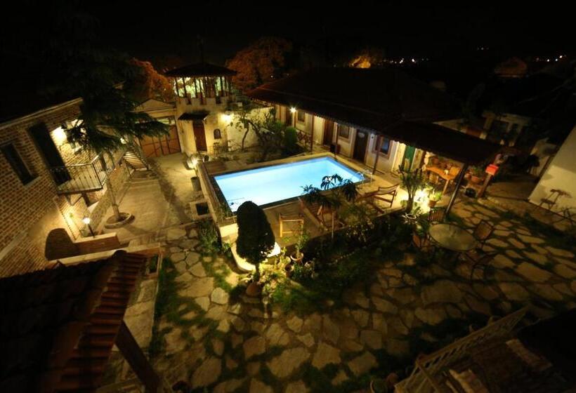 פנסיון Akropolis Guest House