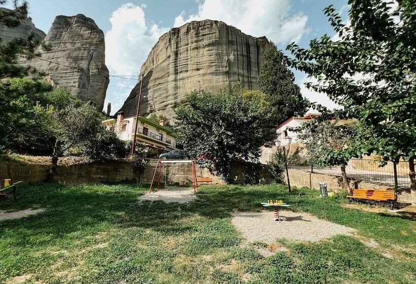 پانسیون Elena Guesthouse