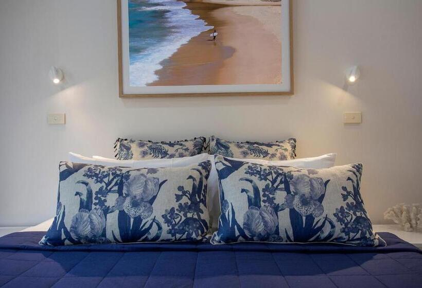 Sea Foam Villas