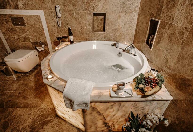 Отель Tafoni Houses Cave