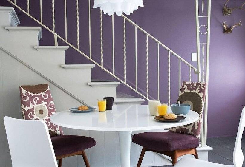 汽车旅馆  The Little Lion