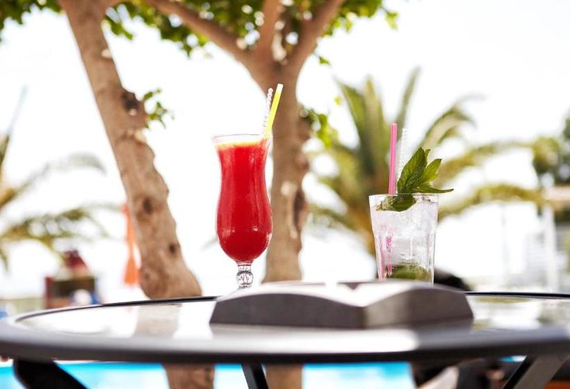 Zorbas Hotel Santorini