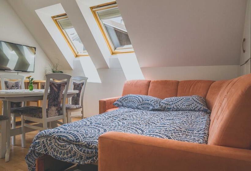 Apartment Amak With Free Onsite Parking