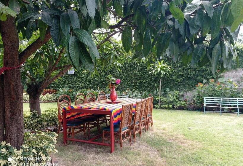تختخواب و صبحانه Paraiso Hortensia Ecolodge
