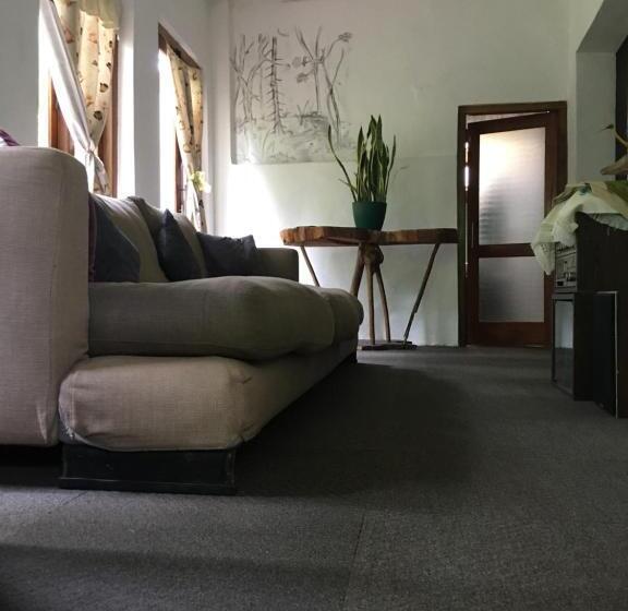 مبيت وإفطار Pilimathalawa Eco Lodge And Hostel