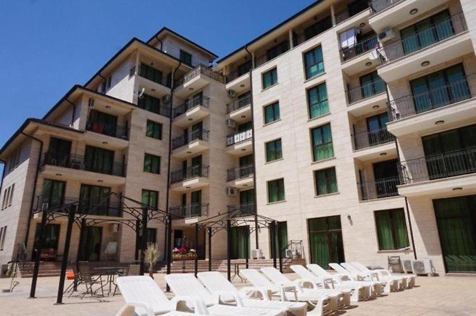 Destination Bulgaria 2000 Amadeus Lux Summer Private Apartment