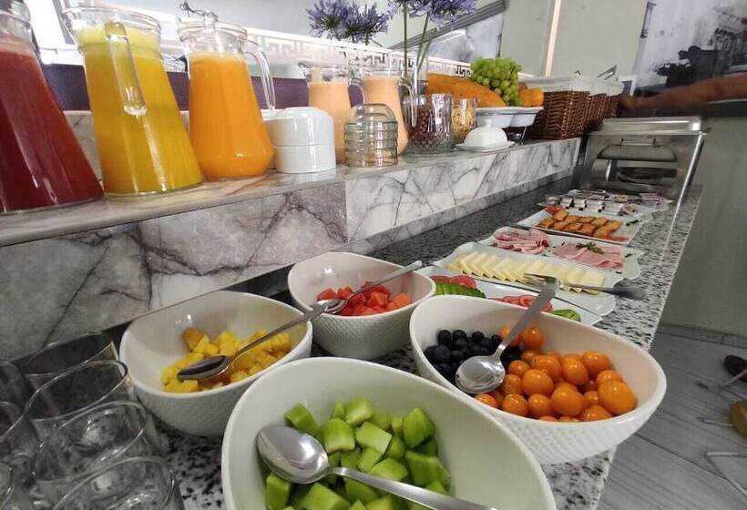 Отель Adriana Monet Collection