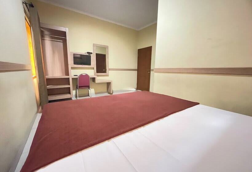 Отель Cemara Hijau