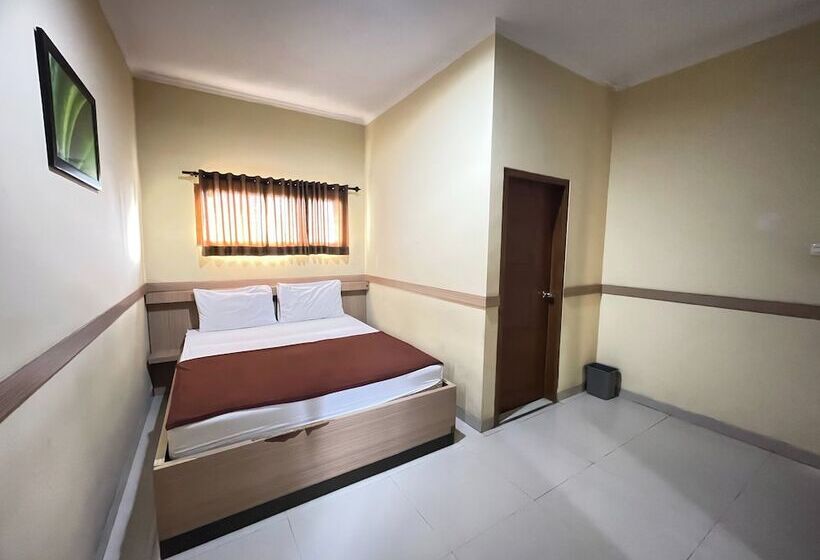 Отель Cemara Hijau