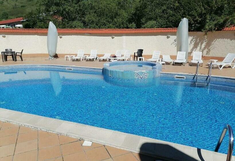 Family Hotel Shipkovo