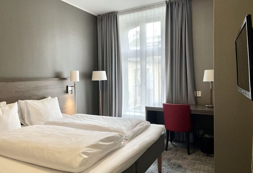 هتل Karl Johans Gate 35