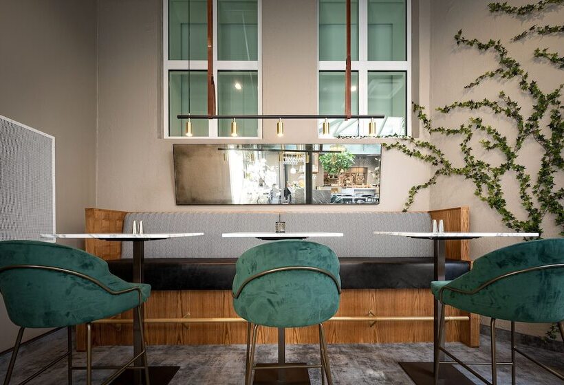 هتل Karl Johans Gate 35