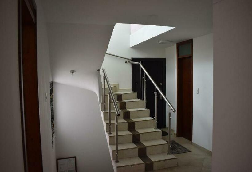 Отель La Puerta Rota