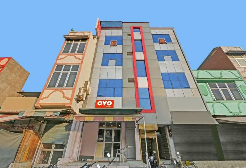 ホテル Oyo 89631 Shiv Nath