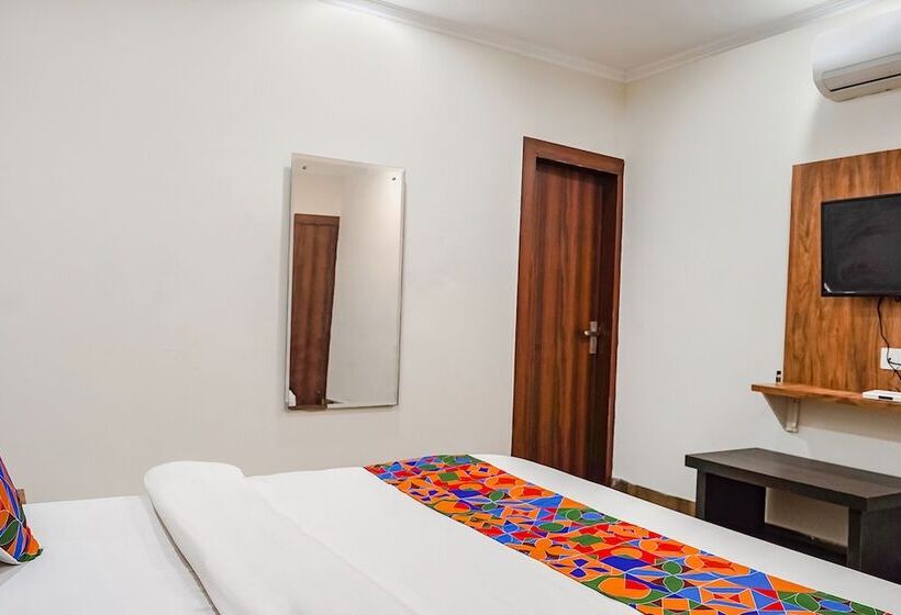 בית מלון כפרי The Ansal