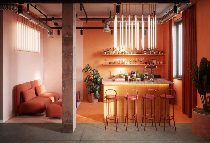 Отель The Social Hub Madrid