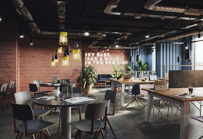 Отель The Social Hub Madrid