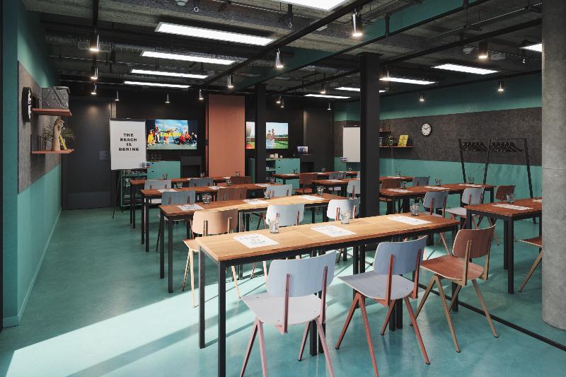 Отель The Social Hub Madrid