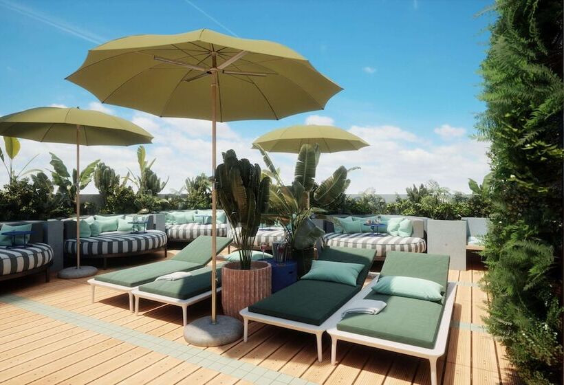 בית מלון כפרי The Social Hub Madrid 4 Star