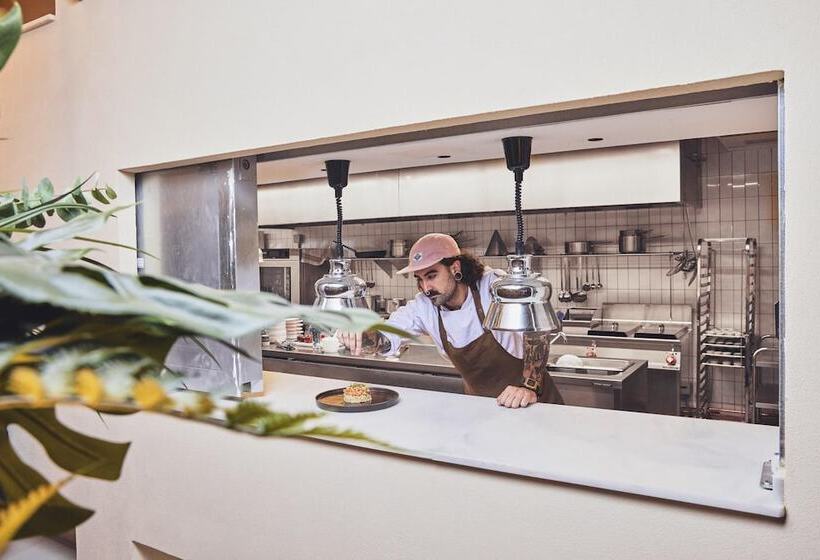 בית מלון כפרי The Social Hub Madrid 4 Star