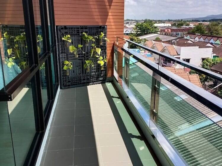 Отель The Vita Plus