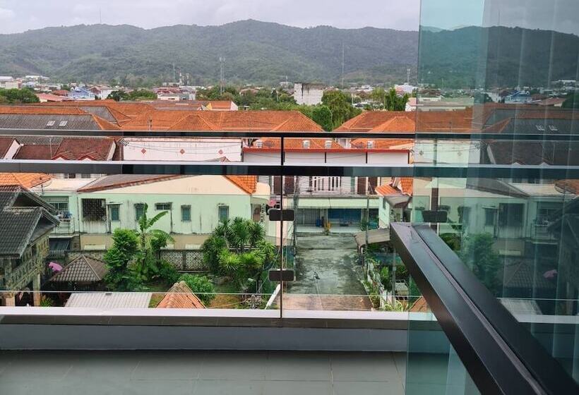 Отель The Vita Plus