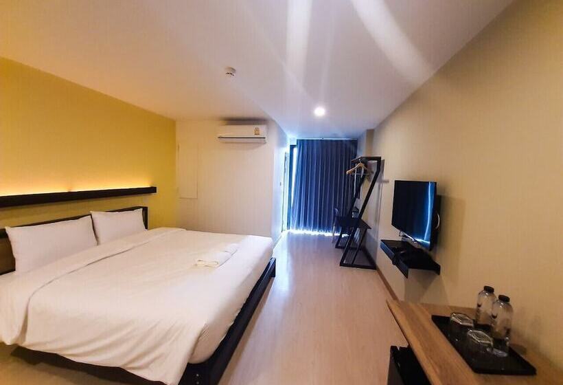 Отель The Vita Plus