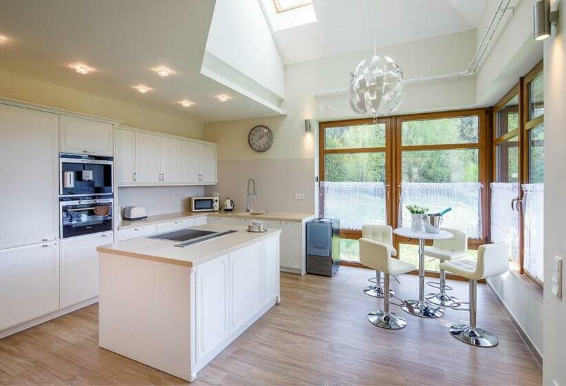 בית מלון כפרי Villa Golf Cihelny