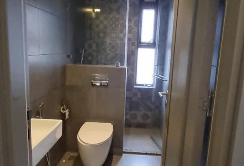 فندق Waltair Abode