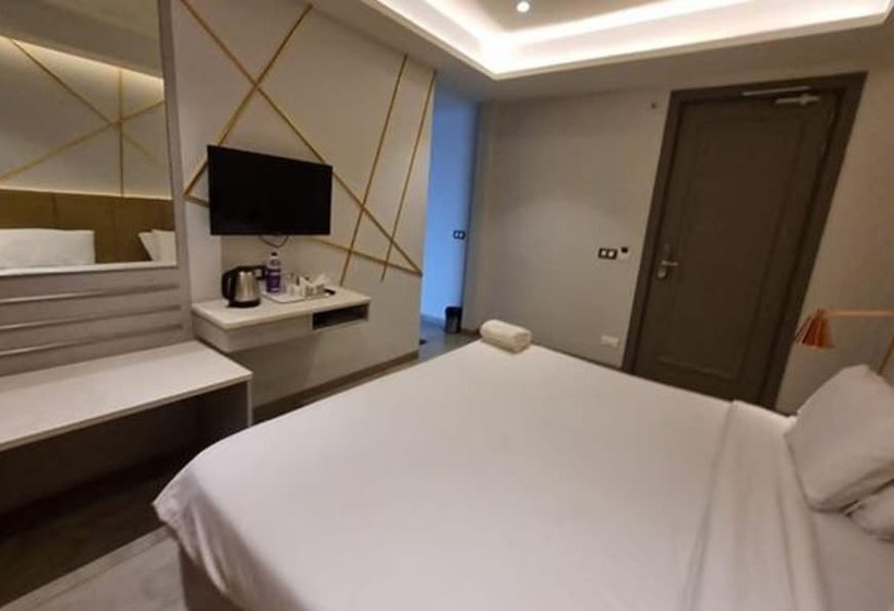 فندق Waltair Abode