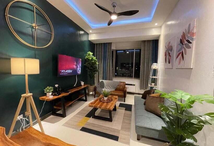 Luxurious & Spacious Suite At The Heart Of Manila