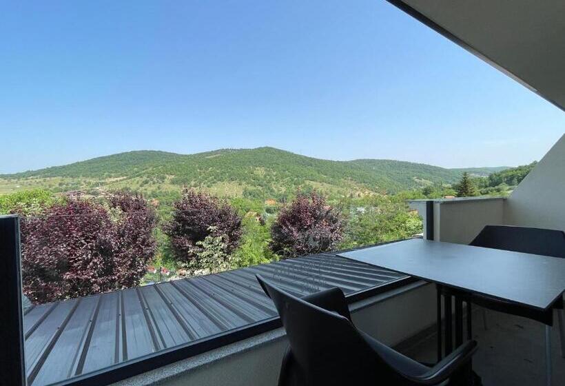 Magra Austria Hotel & Restaurant Prishtine