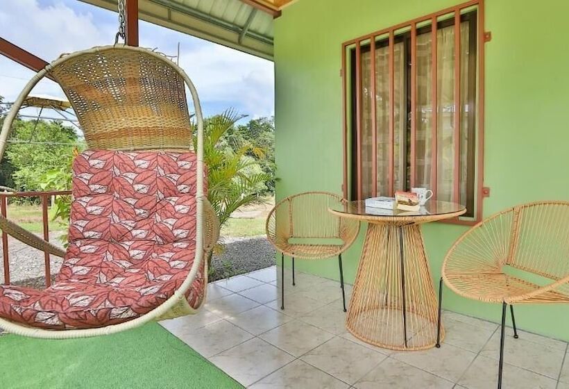 פנסיון Chongos Place