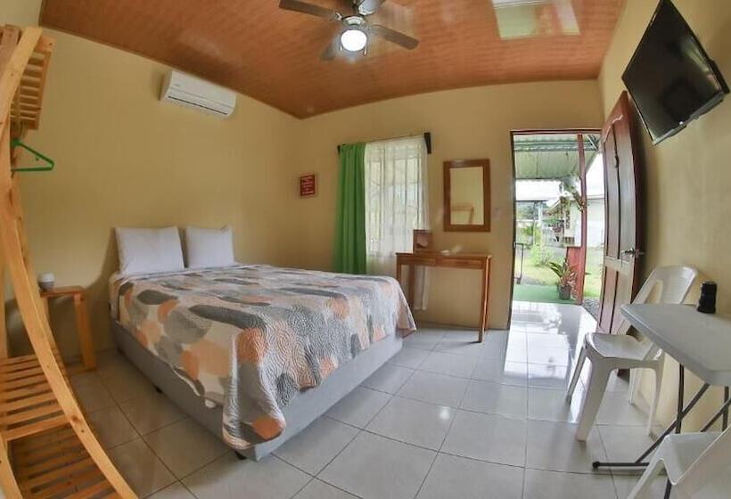 פנסיון Chongos Place