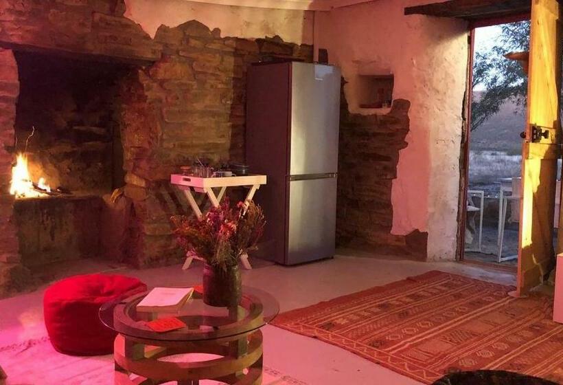 بنسيون Iziba Principality