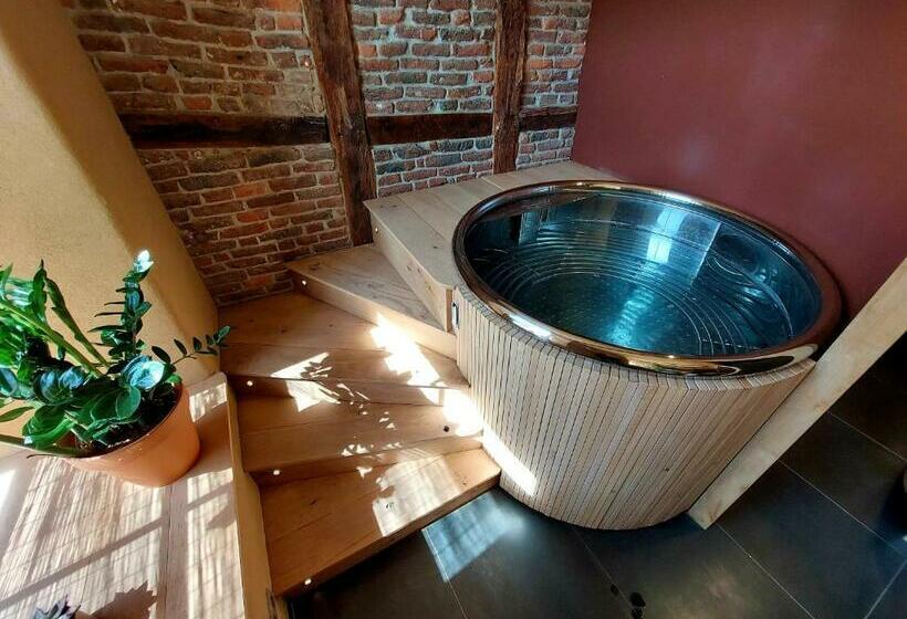 بنسيون Les Suites De Petit Bomal