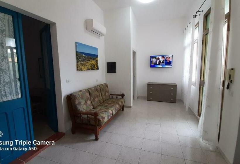 Пансион Pratza Froria