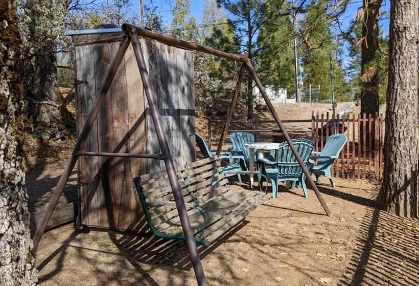 Пансион Room #3 At The Apple Place